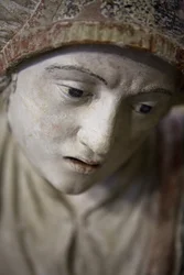 Sainte femme en bonnet