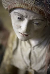 Sainte femme en bonnet