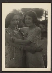 [Fleckenstein Sisters]