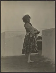 [Florence dansant sur le toit]