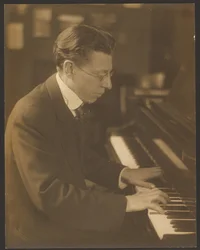 Homer Grunn au piano