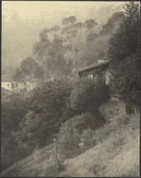 Maisons à flanc de colline