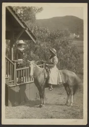 Mademoiselle Fleckenstein dans les hautes Sierras