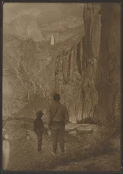 Sentier menant aux chutes Nevada Falls depuis la corniche, Yosemite