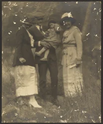 [Portrait de famille]