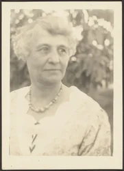 [Portrait de femme]