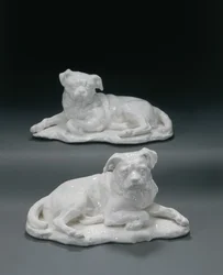 Deux modèles de Chelsea du chien 