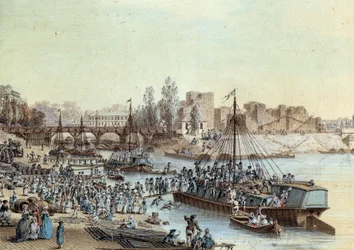Embarquement de passagers arrivant au quai