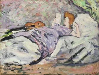 Femme allongée lisant
