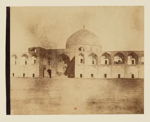 Mosquée sur la grande place d