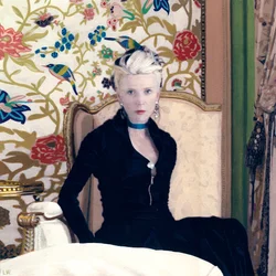 Daphne Guinness pour le magazine AÏE, c.2011 (peinture acrylique sur papier)
