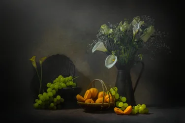 Fruits et fleurs mélancoliques