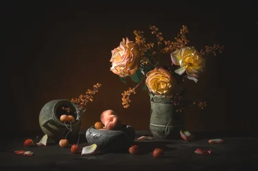 Roses et fruits mélancoliques