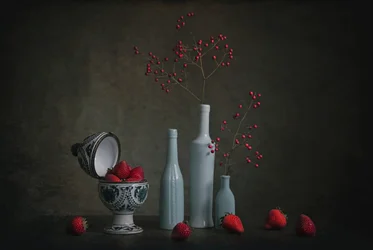 Nature morte aux baies rouges