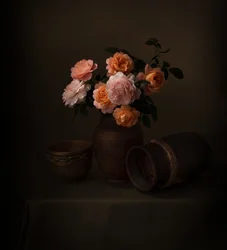 Nature morte à la rose mélancolique
