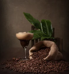 Nature morte au café intense
