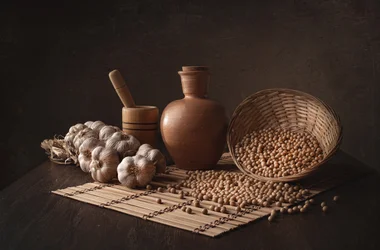 Ail rustique et pois chiches