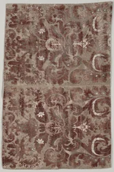 Deux panneaux joints de "Velours peint Fortuny"
