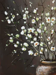 Fleurs blanches dans un vase