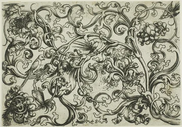 Ornement de vigne avec perroquets et oiseaux