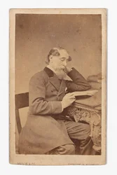 Carte-de-visite de Charles Dickens, par Mason & Co