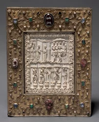 Reliquaire en forme de livre, c.1000