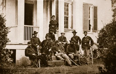 Les 164e volontaires de New York au quartier général du général McMahon, 1861-65