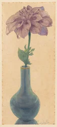Petit vase en verre bleu avec dahlia lilas