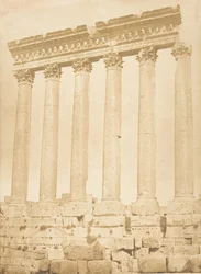 Colonnade du Temple du Soleil, à Baalbek Héliopolis, septembre 1850