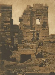 Façade latérale du Gynécée de Ramsès-Meiamoun, Palais de Médinet-Habou, à Thèbes
