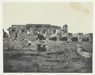 Palais de Karnak, entrée méridionale de la salle hypostyle, Thèbes, 1849-51, imprimé en 1852