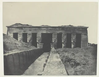 Vue générale, Grand Temple de Dendérah Teutyres, Haute-Égypte, 184951, imprimé en 1852