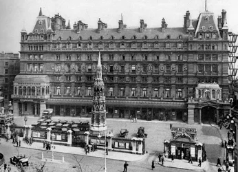 Gare de Charing Cross, Londres, 1926-1927