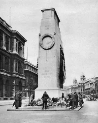 Le Cénotaphe, Whitehall, Londres, 1926-1927