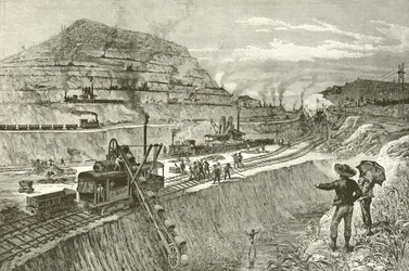 Creusement du canal à Panama