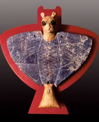 Mésopotamie : Aigle à tête de lion Statuette du Trésor de la Dynastie d