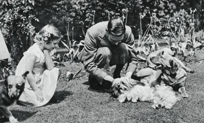 Le roi George VI et la princesse Margaret Rose, 1937