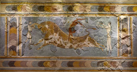 Détail de la fresque du saut de taureau. Découverte à Cnossos