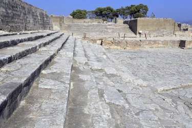 Site archéologique minoen de Phaistos, cour ouest et zone théâtrale