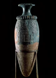 Art minoen : rhyton en pierre verte