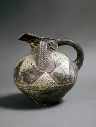 Art minoen : vase en céramique de style Barbotine. D