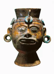Vase anthropomorphe