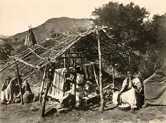 Femmes en train de tisser, 09/05/1936