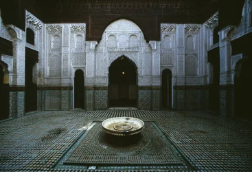 Madrasa Bou Inania, cour