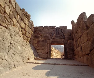 Vue de la Porte des Lions dans la ville de Mycènes, Grèce