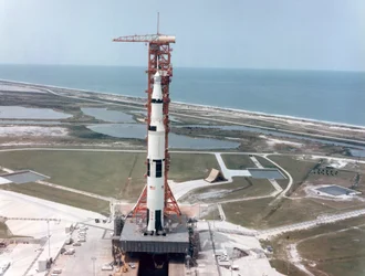 Apollo 15 sur la rampe de lancement au Kennedy Space Center, Floride, USA, 1971
