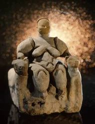Déesse mère sur un trône, excavée à Çatal Höyük en Anatolie centrale