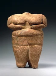 Figure néolithique, Grèce, vers 4500-4000 av. J.-C. (calcaire)