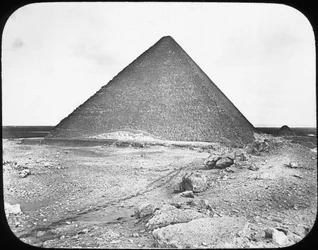 La Grande Pyramide de Khéops, Gizeh, Égypte, vers 1890