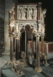 Chaire du baptistère Saint-Jean